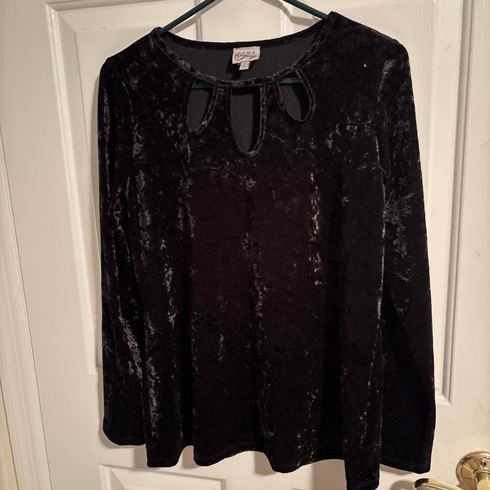 Como Vintage Black Velvet Sweater